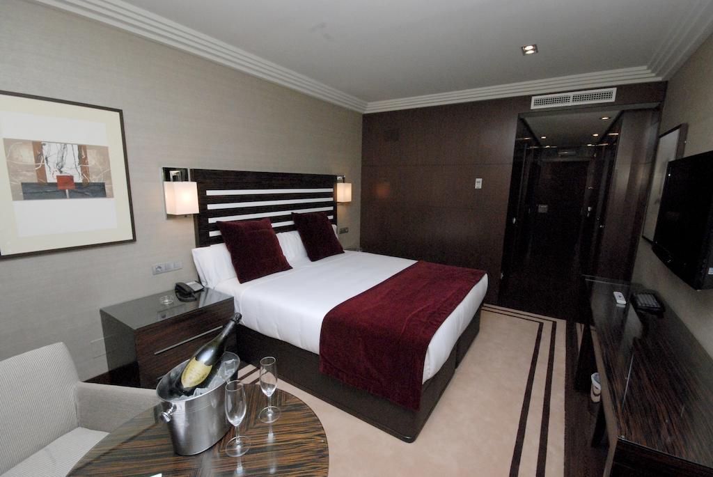 Hotel Los Penascales - Adults Only لاس روزاس دي مدريد الغرفة الصورة