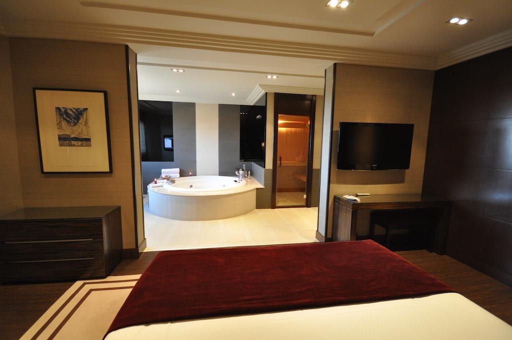 Hotel Los Penascales - Adults Only لاس روزاس دي مدريد الغرفة الصورة
