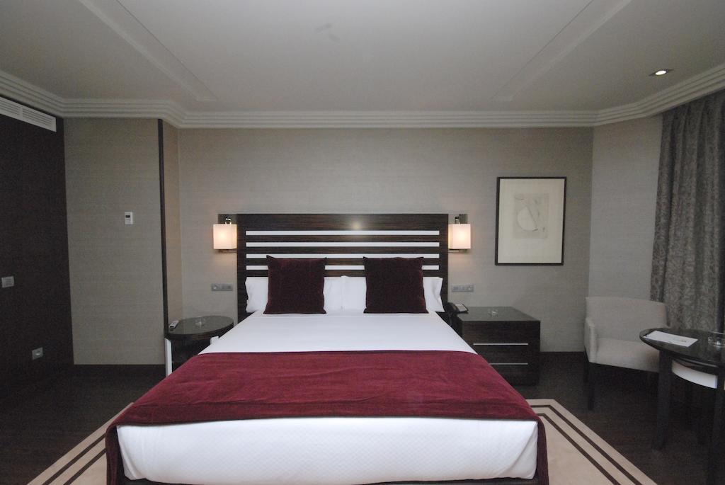 Hotel Los Penascales - Adults Only لاس روزاس دي مدريد الغرفة الصورة