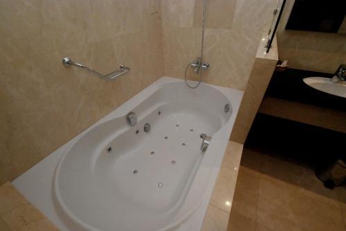 Hotel Los Penascales - Adults Only لاس روزاس دي مدريد المظهر الخارجي الصورة